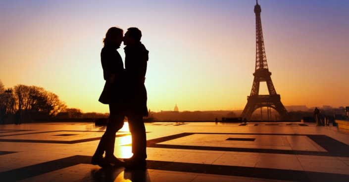 dream honeymoon in Paris, romantic couple silhouette
